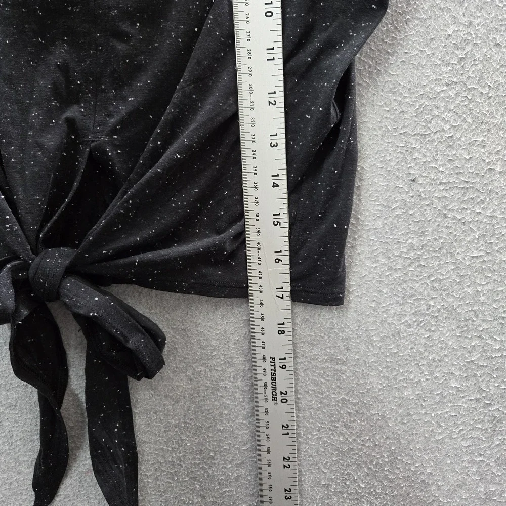 Lululemon Women Tank Top 4 Black Breeze Through Twist‎ Crew Neck Pullover